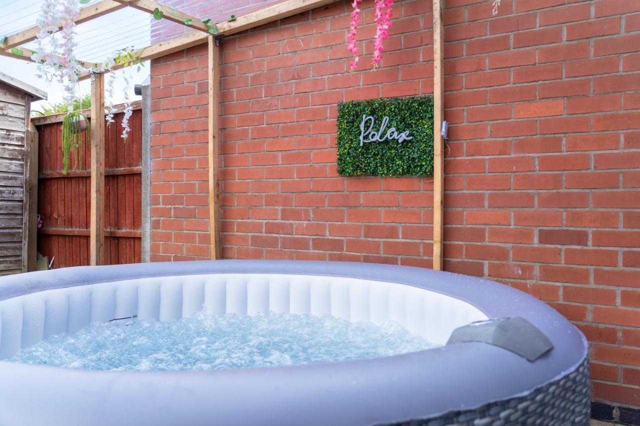Exclusive Deals L Last-Minute Reserve L Townhouse With Sleeps 6 L Braunstone Town , Leicester L By Zen Nights Short Lets & Serviced Accommodations Dış mekan fotoğraf