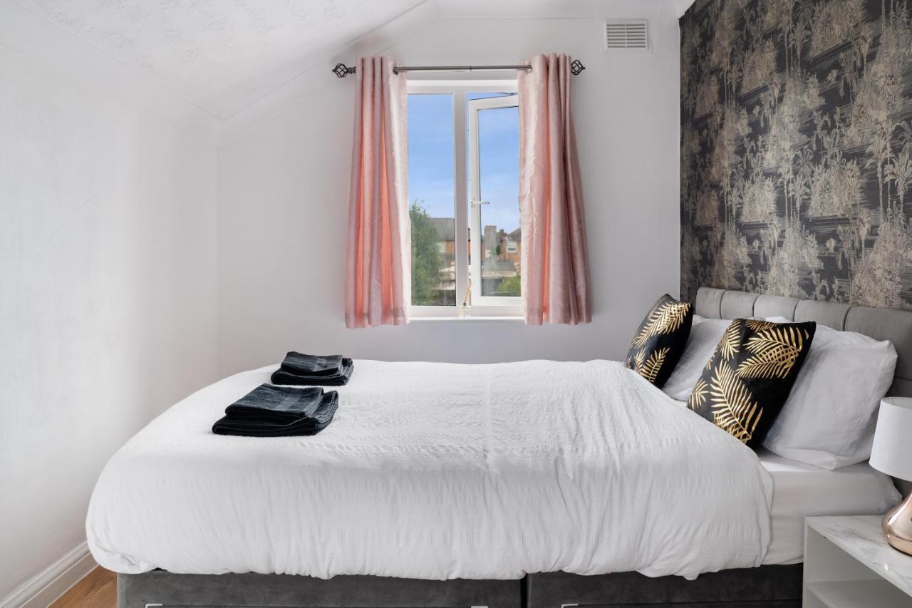 Exclusive Deals L Last-Minute Reserve L Townhouse With Sleeps 6 L Braunstone Town , Leicester L By Zen Nights Short Lets & Serviced Accommodations Dış mekan fotoğraf